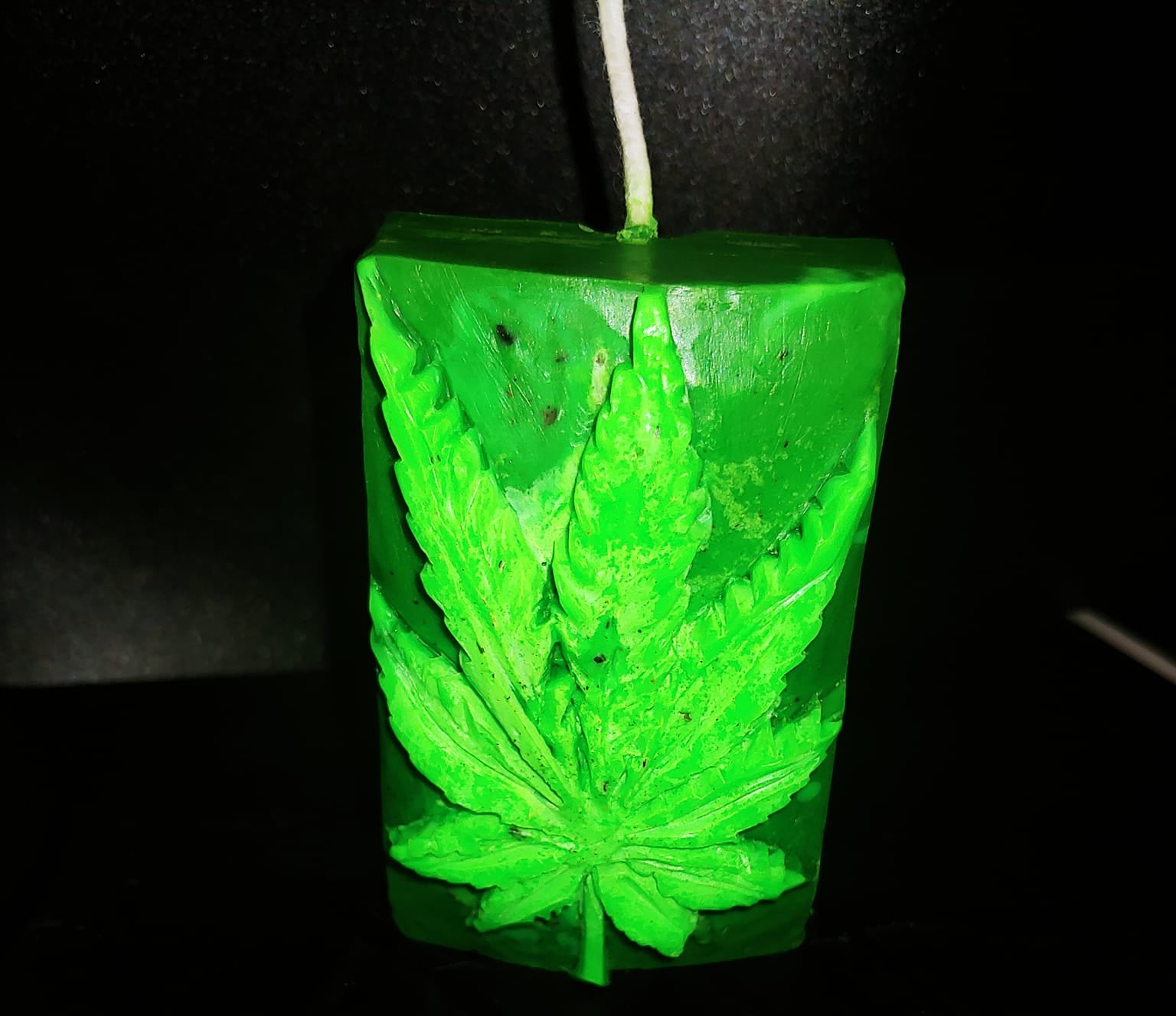 420 Love Candle