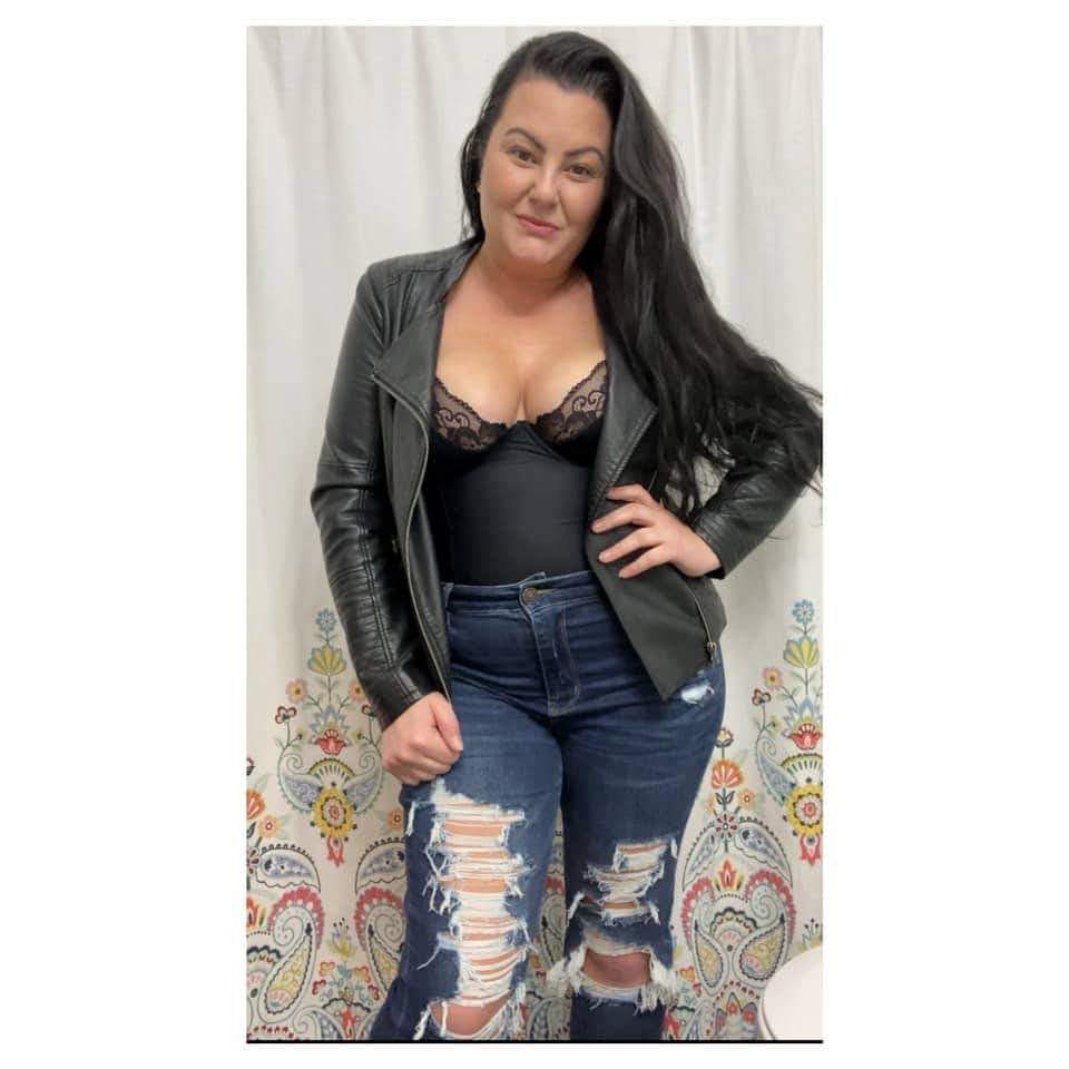 Sculpting Bodysuit with Lace (Limited Edition)